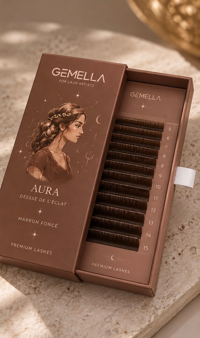 Coffret ouvert GEMELLA Aura, extensions de cils Volume Russe brun 0,07, bandes de longueurs numérotées